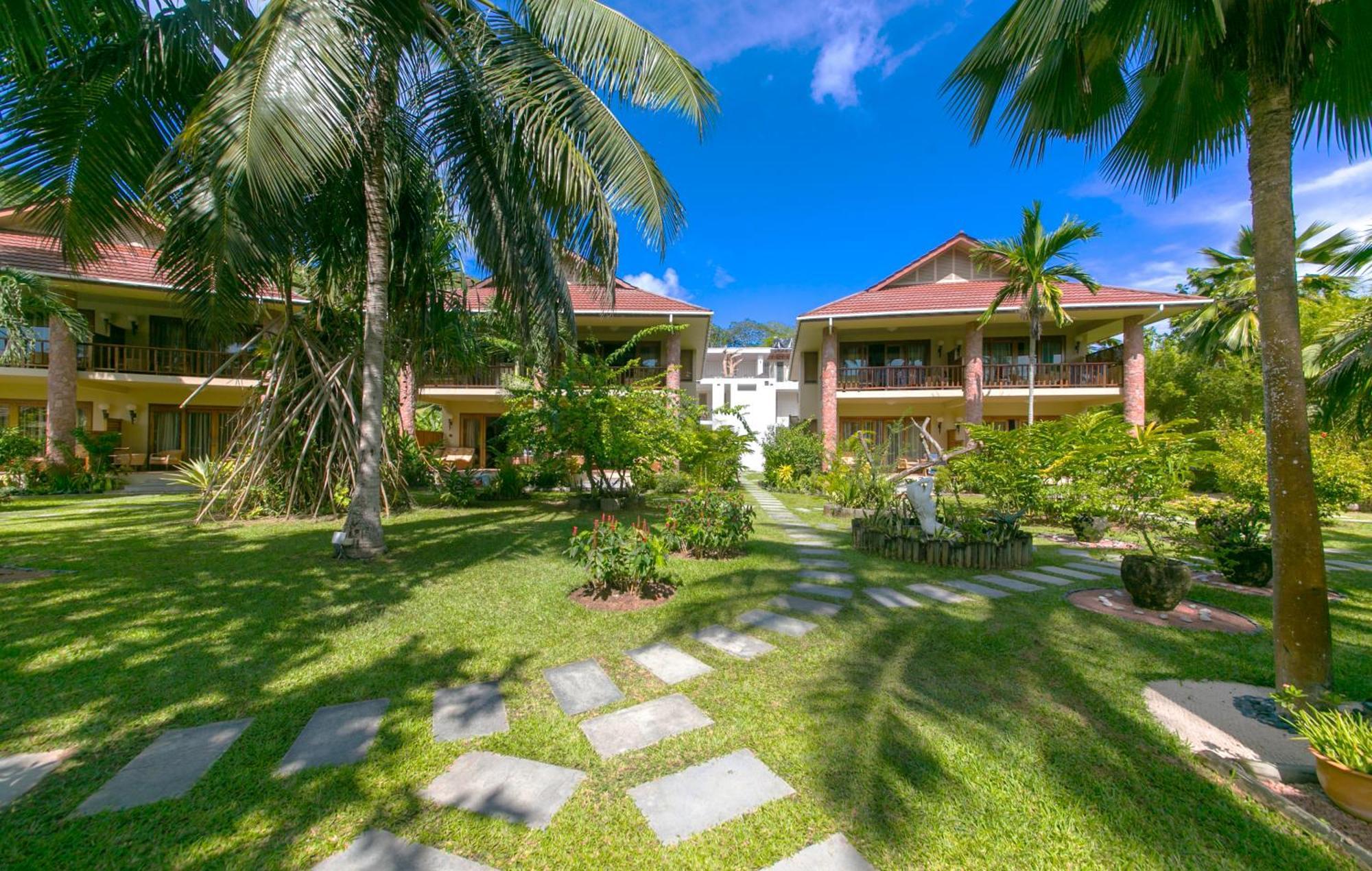 Hotel Le Duc De Praslin Baie Sainte Anne Exteriör bild