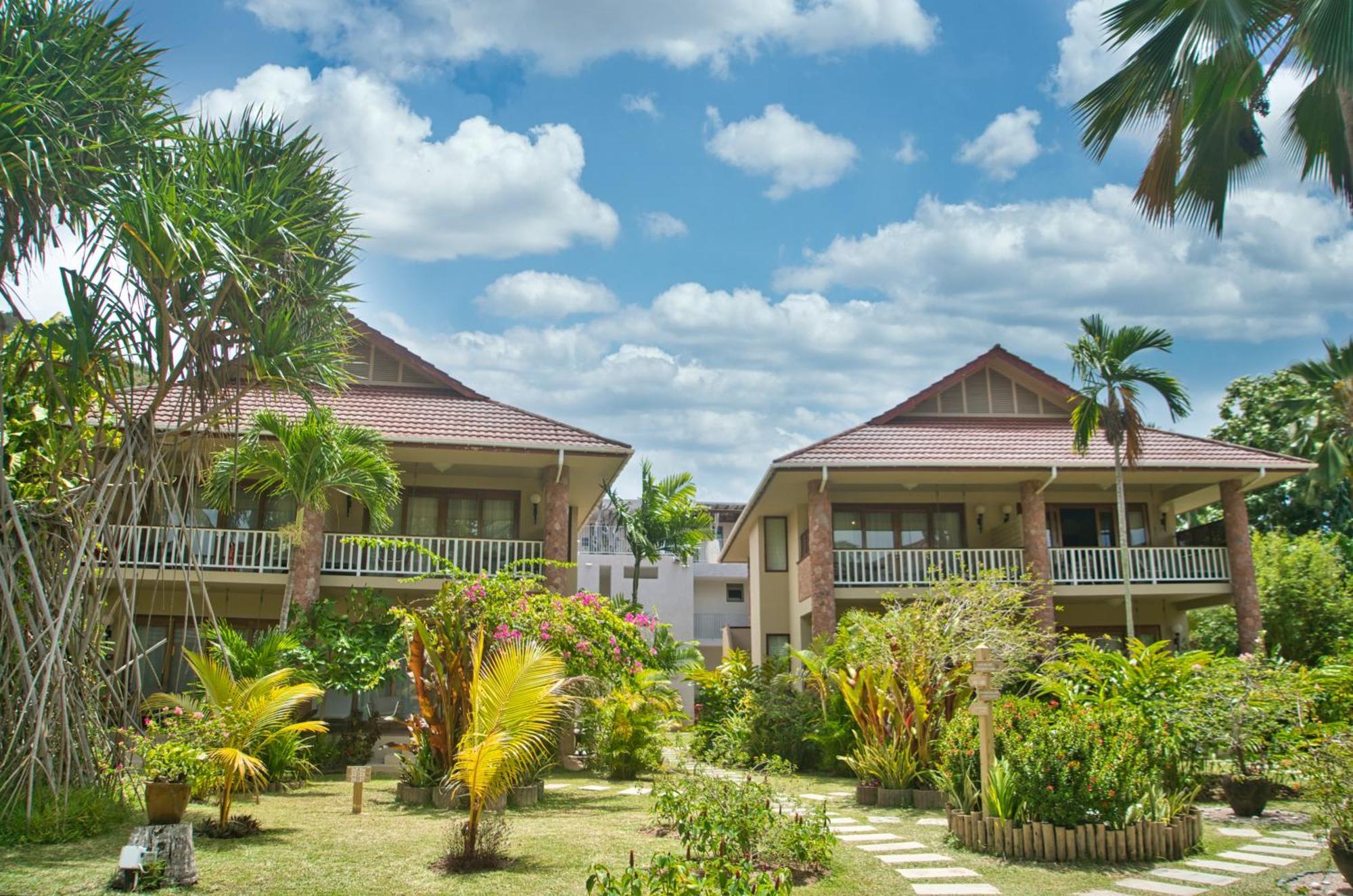 Hotel Le Duc De Praslin Baie Sainte Anne Exteriör bild